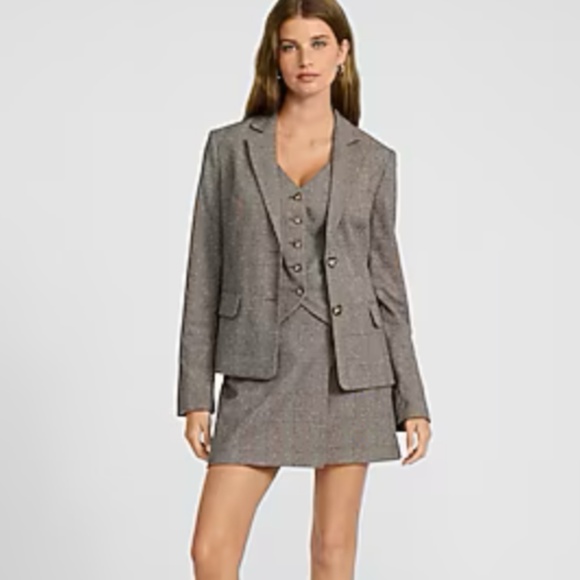 NWT Express High Waisted Plaid Buckle Wrap Mini Skirt 14 - Picture 4 of 10